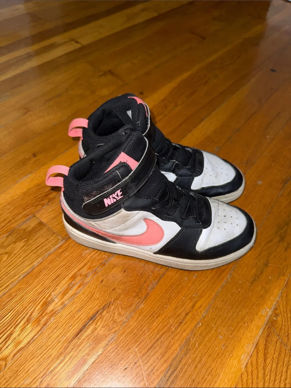 Nike Kids High-Top Sneakers in Black, White & Pink